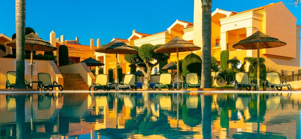 Luzbay Pool Apartments Екстер'єр фото