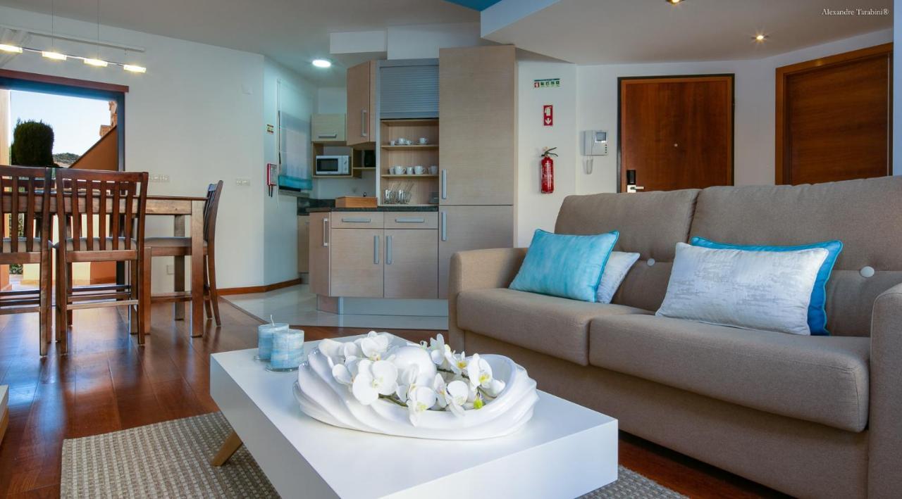 Luzbay Pool Apartments Екстер'єр фото